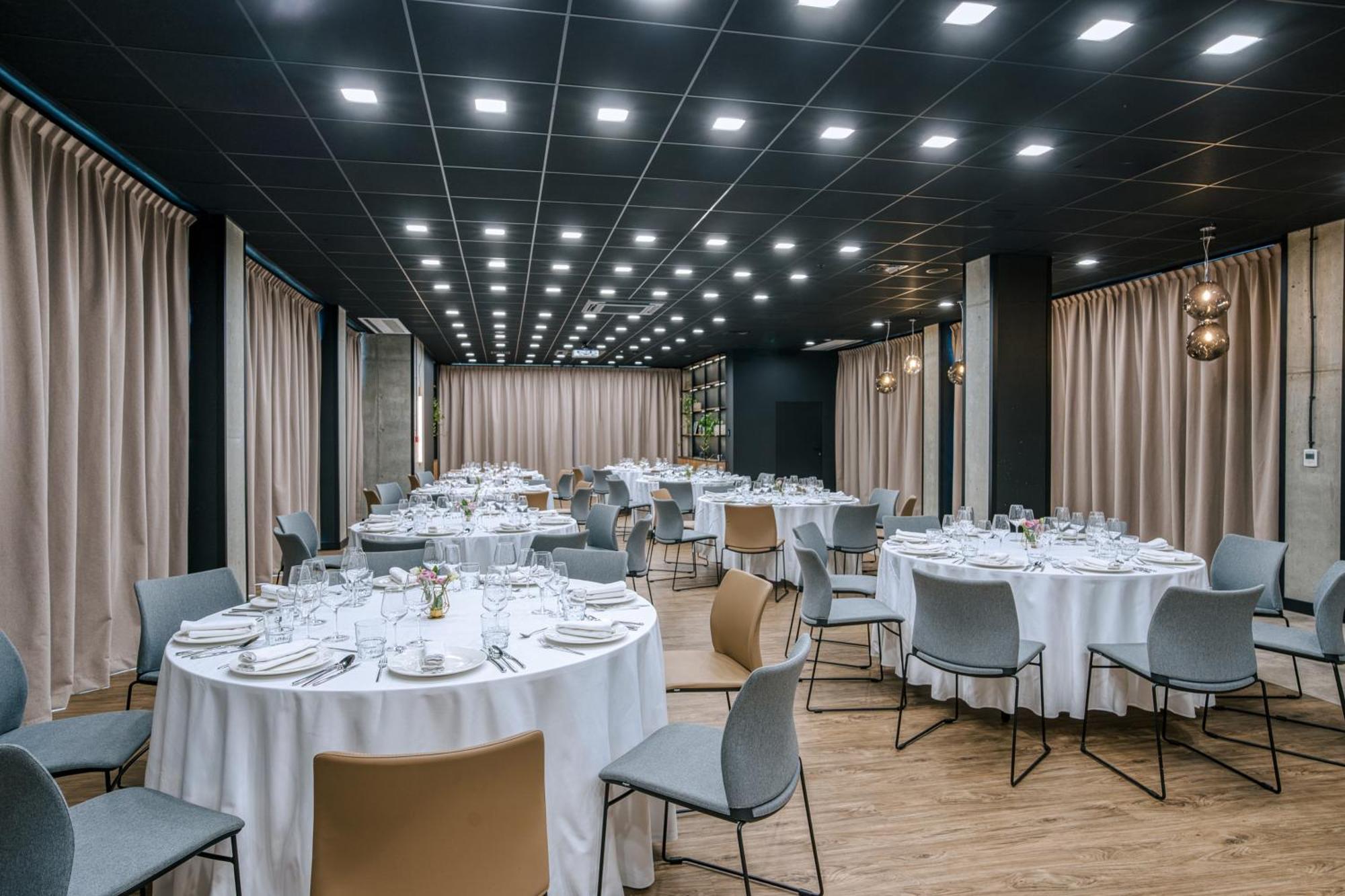 Hyatt Place Hotel 4*